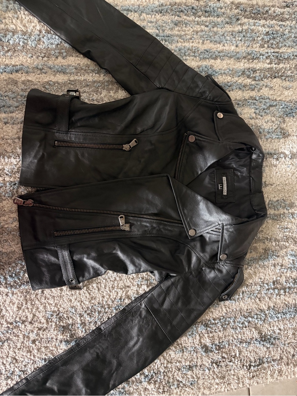 Womens Black Genuine Leather Ventiuno jacket